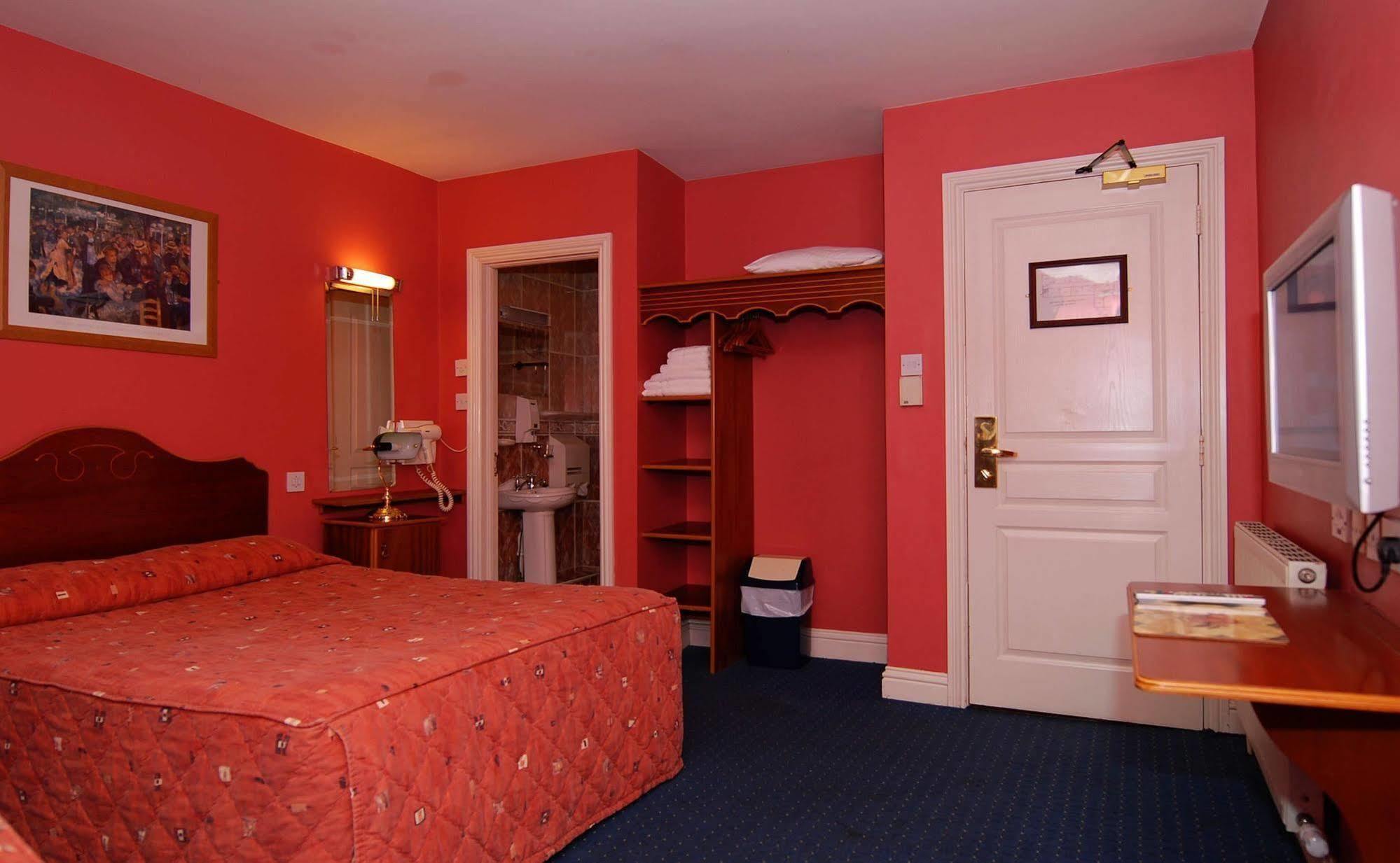 Palmerstown Lodge Dublin Exterior foto